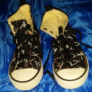 GAP High top Sneakers Skeletons on Skateboards